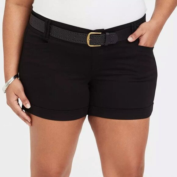 TORRID Plus Size 5 Inch Stretch Sateen Mid Rise Belted Short Black 20 - NO BELT - Picture 1 of 13